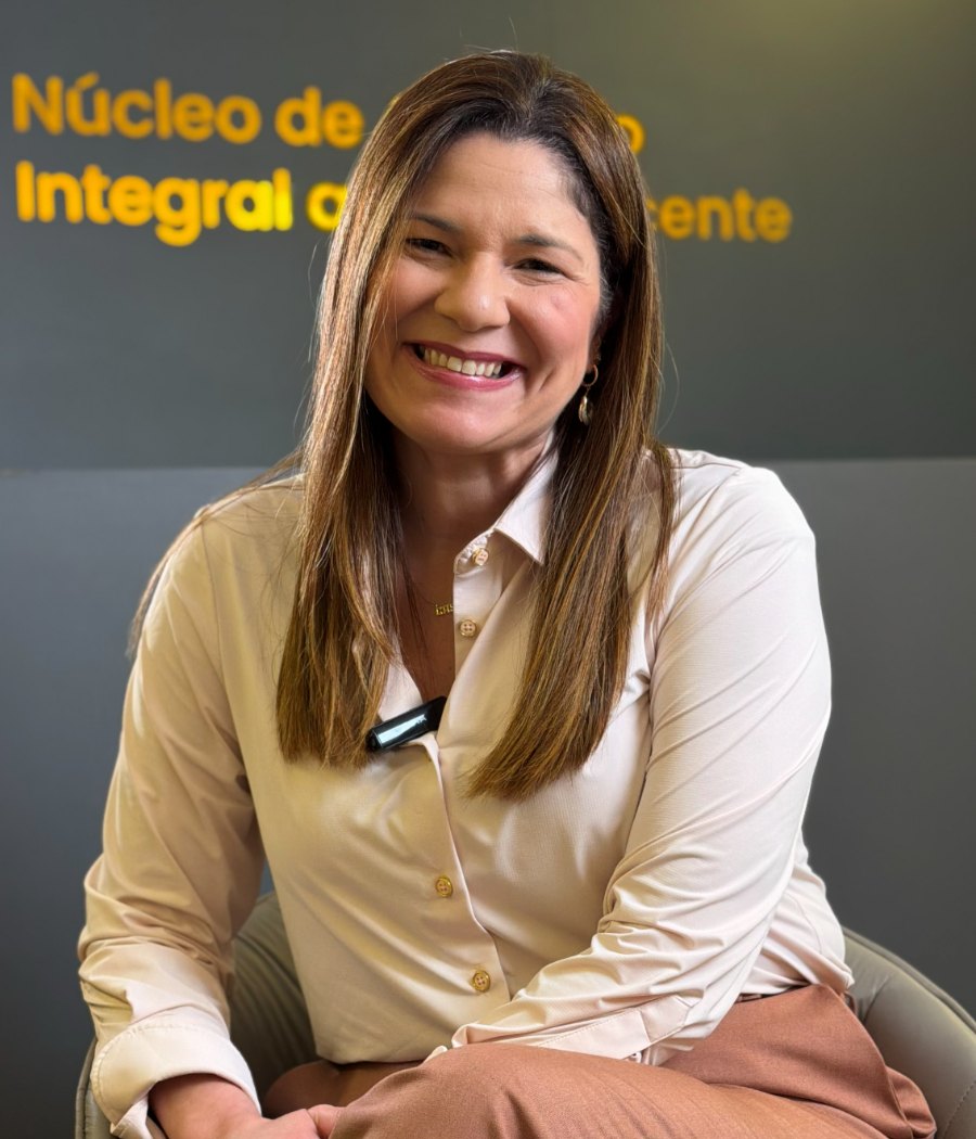 Dra. Cássia Viegas, pediatra e hebiatra em João Pessoa