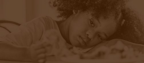 Prato e talheres representando a relação do adolescente com a alimentação